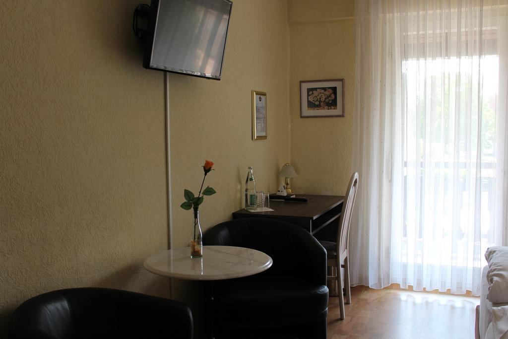 Hotel Gasthof Roessle Rottenburg am Neckar Luaran gambar