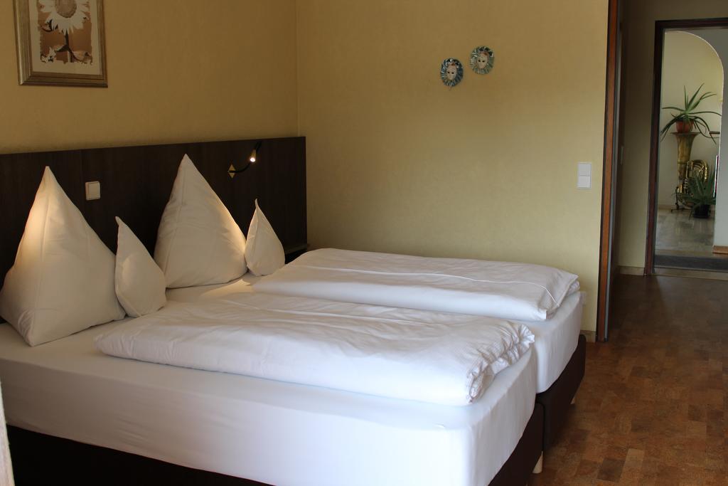 Hotel Gasthof Roessle Rottenburg am Neckar Luaran gambar
